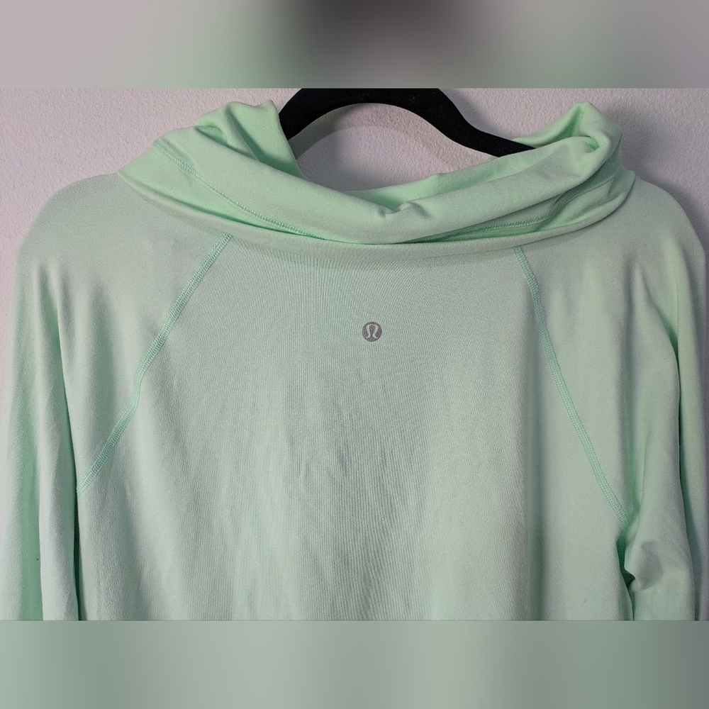 LULULEMON HEALTHY HEART FRESH TEAL PULLOVER BUTTERY SOFT Mint Green Sz 6 - 8 - Picture 8 of 11